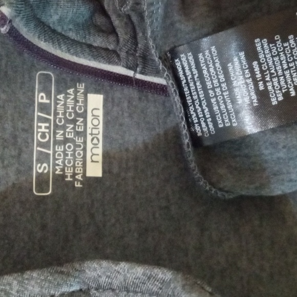 MOTION MEN'S ATHLEISURE GRAY LONG SLEEVE QUARTER ZIP PULLOVER SIZE SMALL NWT - Picture 7 of 7